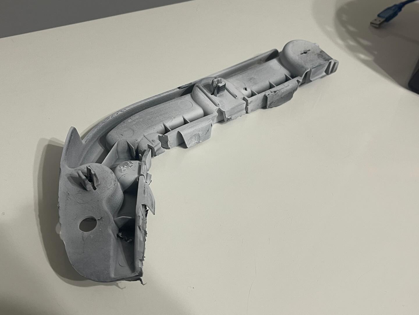 3D tarama ile ürünleri millileştiriyoruz 😀 Geri geri yürümüyoruz Gerisin geriye mühendislik yapıyoru
